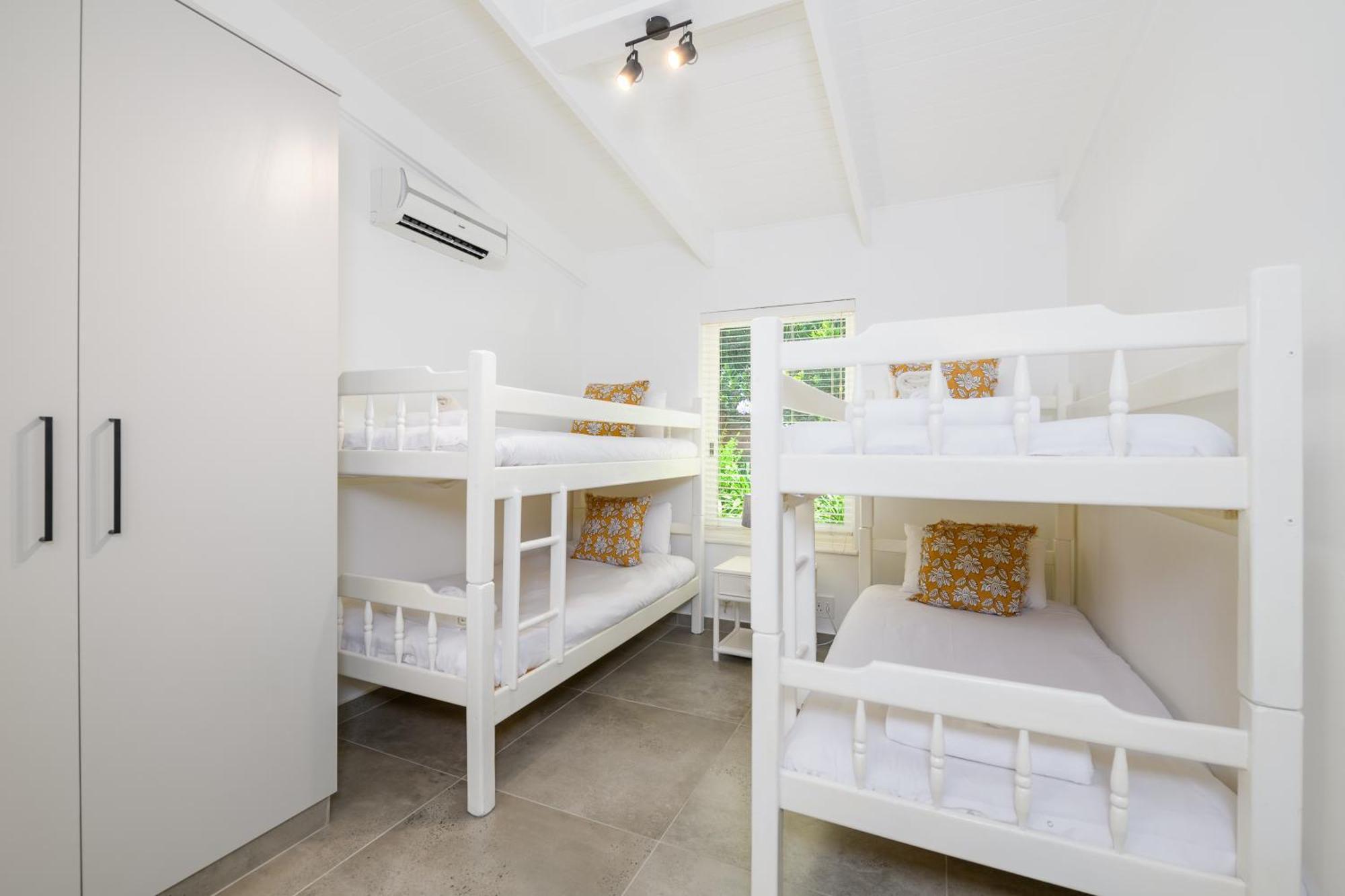 San Lameer 2610 - 4 Bedroom Classic - 8 Pax - San Lameer Agency *